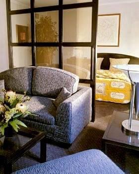 Hotel La Du Roy Champs Elysees